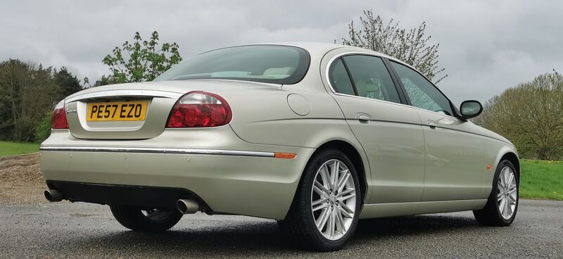 JAGUAR S-TYPE 2.7D V6 SE 4dr 2007