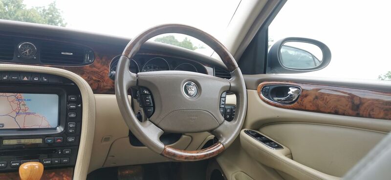 JAGUAR XJ XJ6 3.0 SE 4dr 2004