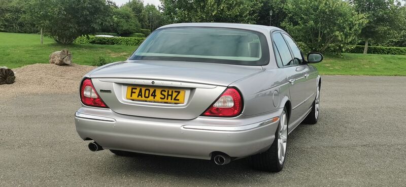 JAGUAR XJ XJ6 3.0 SE 4dr 2004