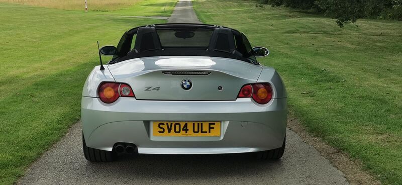 BMW Z4 3.0i Convertible 2dr Manual 2004