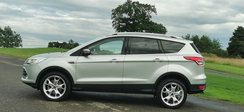 FORD KUGA 2.0 TDCi Titanium AWD Euro 6 ss 5dr 2016