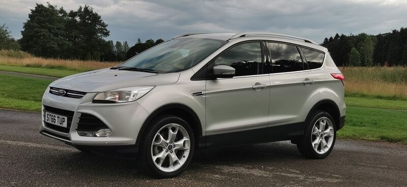 FORD KUGA 2.0 TDCi Titanium AWD Euro 6 ss 5dr 2016