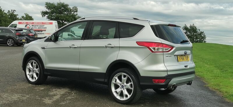 FORD KUGA 2.0 TDCi Titanium AWD Euro 6 ss 5dr 2016