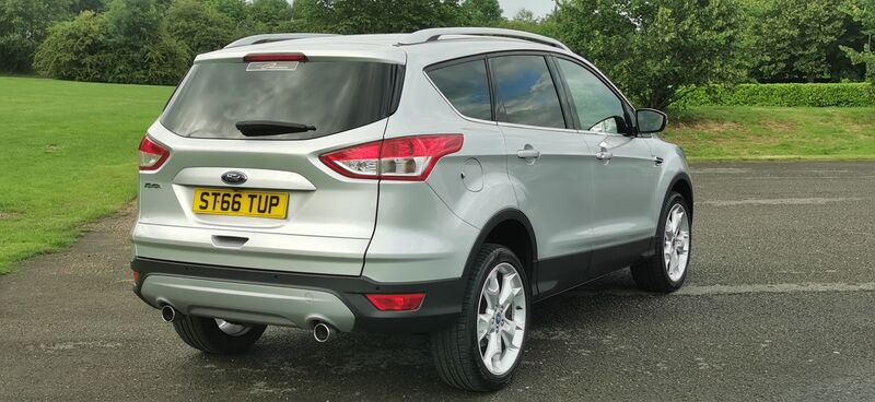 FORD KUGA 2.0 TDCi Titanium AWD Euro 6 ss 5dr 2016