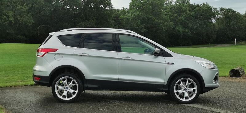 FORD KUGA 2.0 TDCi Titanium AWD Euro 6 ss 5dr 2016