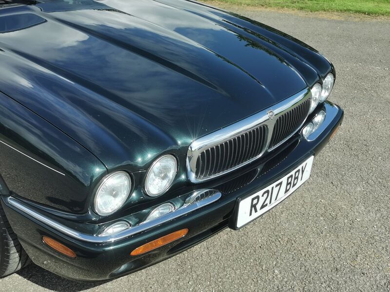 JAGUAR XJ 3.2 V8 XJ8 4dr Saloon Auto 1998