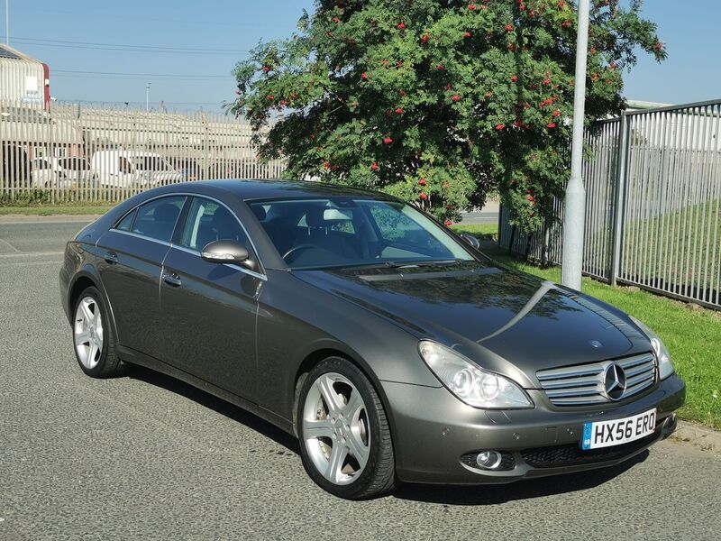 MERCEDES-BENZ CLS 3.0 CLS320 CDI Coupe 7G-Tronic 4dr 2006