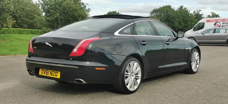 JAGUAR XJ 3.0d V6 Portfolio Auto Euro 5 4dr 2011