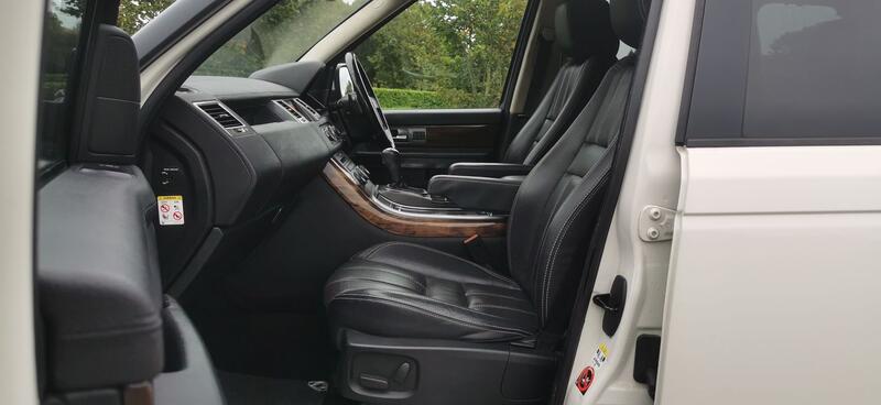 LAND ROVER RANGE ROVER SPORT 3.0 TD V6 HSE CommandShift 4WD 5dr 2010