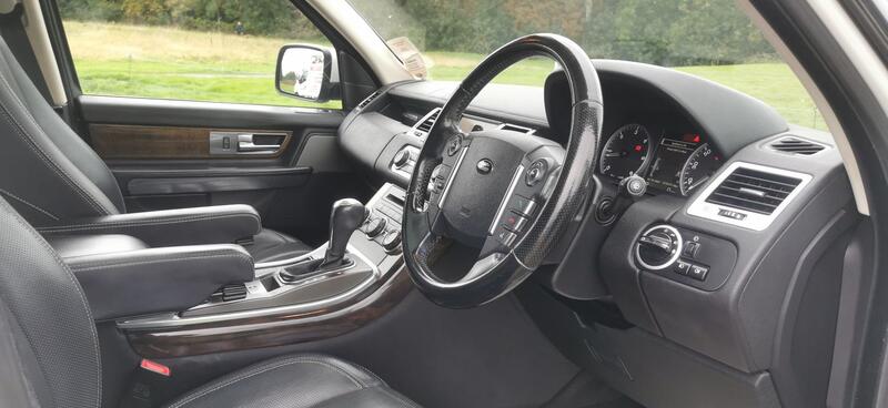 LAND ROVER RANGE ROVER SPORT 3.0 TD V6 HSE CommandShift 4WD 5dr 2010